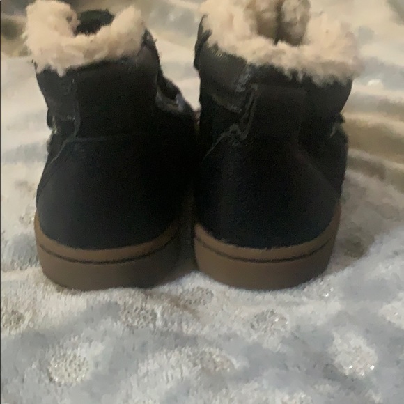 Outgrown - Picture 5 of 6